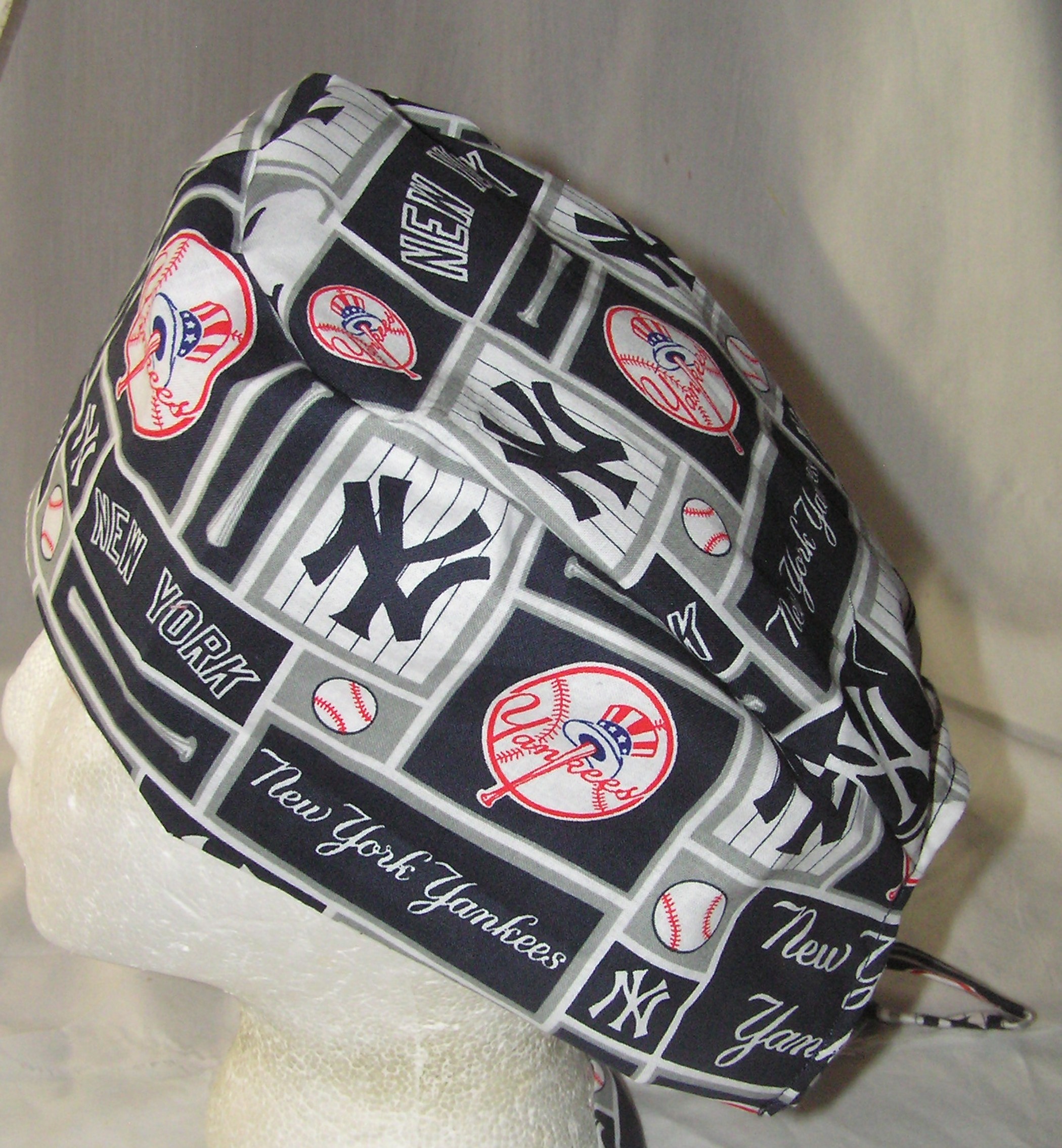 NY Yankees Scrub